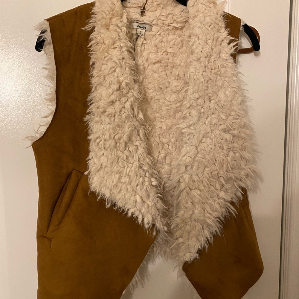 Woman’s size small vest fur suede brown